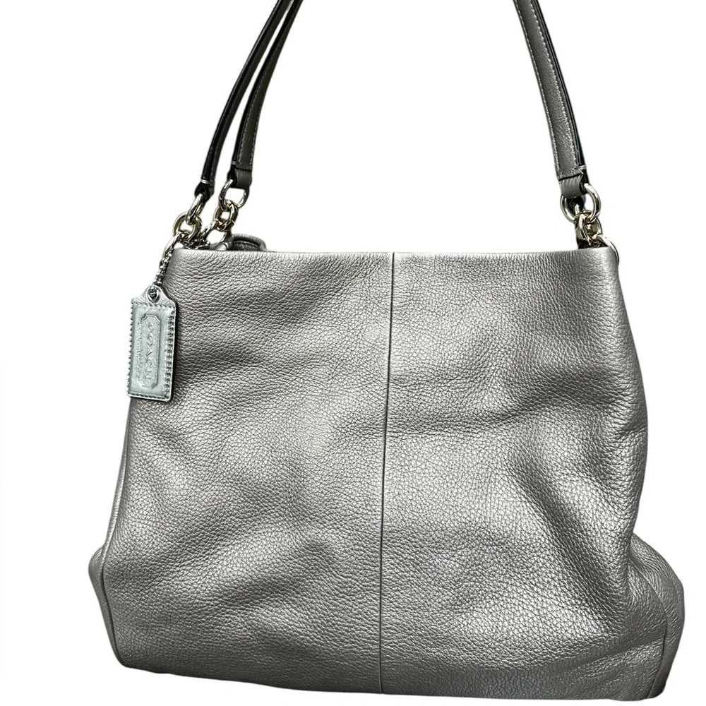 Coach Pebbled Leather Shoulder Tote – Silver Metallic – F35723 with COA